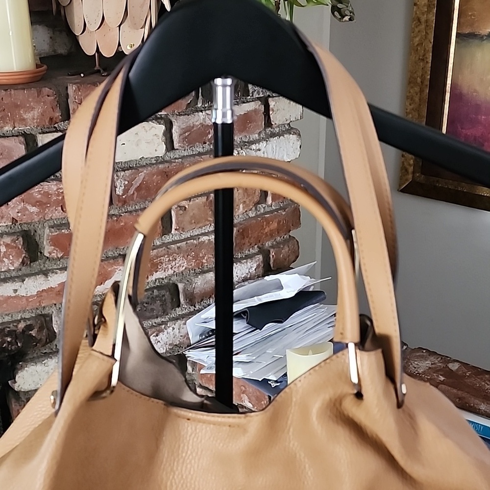 Sondra Roberts Tan Slouchy Hobo Shoulder Bag Soft Vegan Leather - Picture 3 of 9